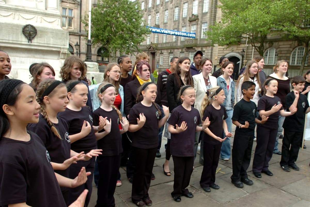 16 memorable scenes that throwback 20 years to 2006 in Preston and ...