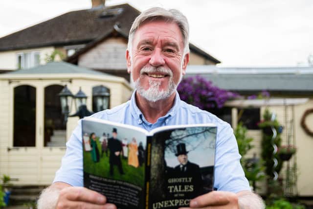 Simon Entwistle, who runs Top Hat Tours, has garnered more than 10,000 Facebook fans thanks to his live story-telling.