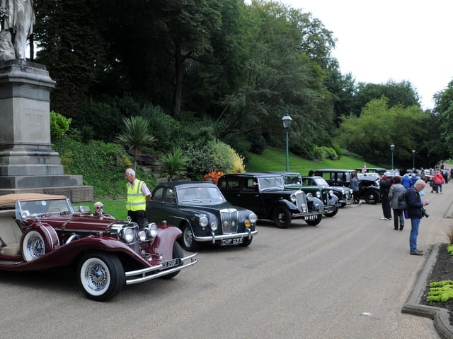 The Classic Car day at Avenham and Miller Park