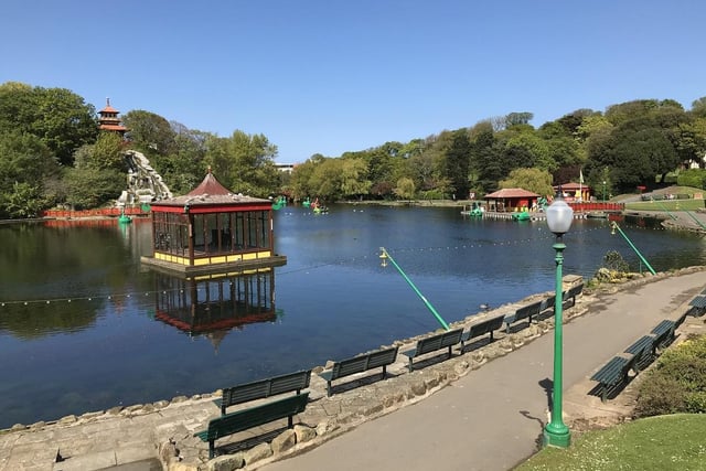 Taking in the views of Peasholm Park and the history of Scarborough, this loop heads out of the park, around the castle skirting past the old town and back again.