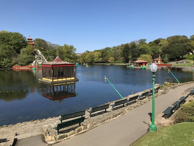 Taking in the views of Peasholm Park and the history of Scarborough, this loop heads out of the park, around the castle skirting past the old town and back again.