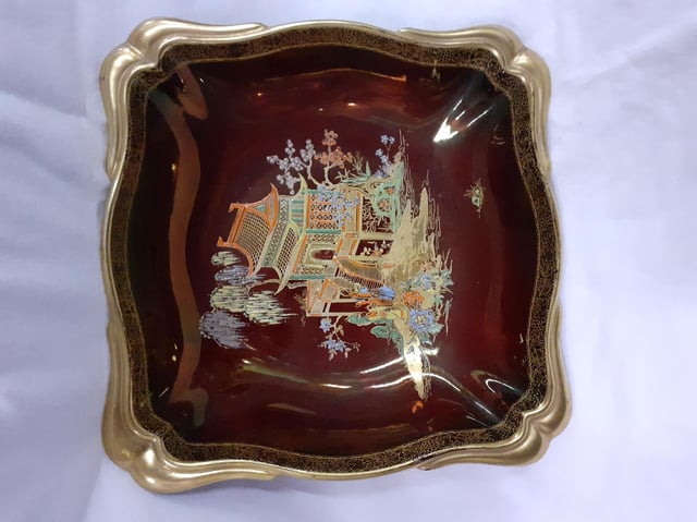 This dish is a lovely example of Rouge Royale. It is 55 pounds