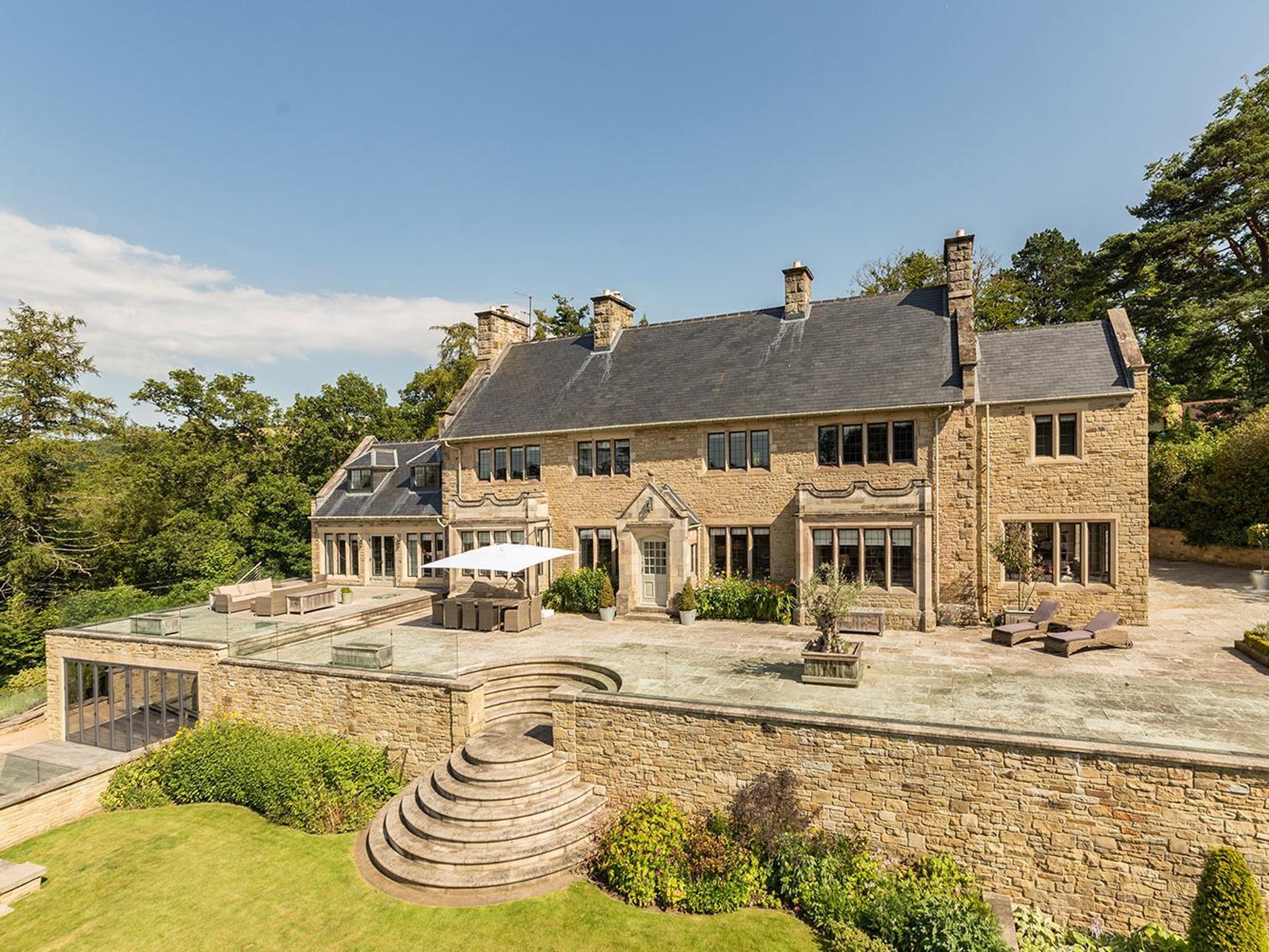 Spectacular countryside Northumberland supermansion with swimming pool