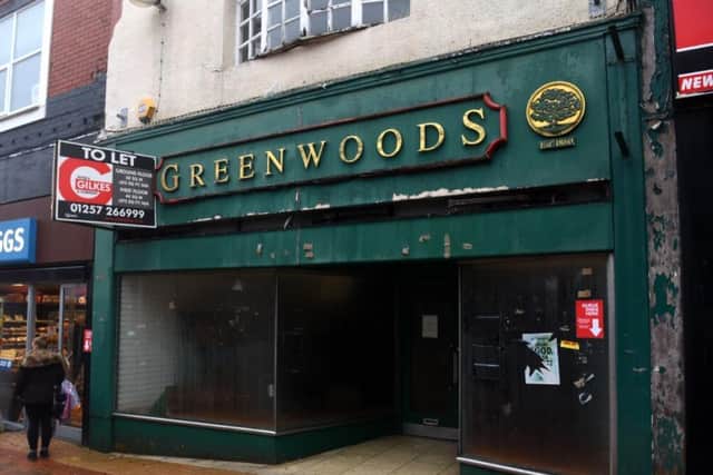 A new post office branch is due to open in the former Greenwoods store on Chapel Street - but when?