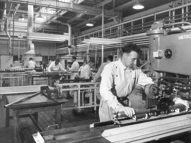 Magnox fuel production in the 1950s