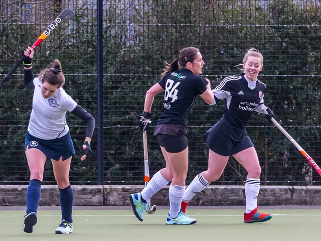Zara Noble (left) shows her frustration as Newcastle 2nds fight back
Photo by Brian Murfield