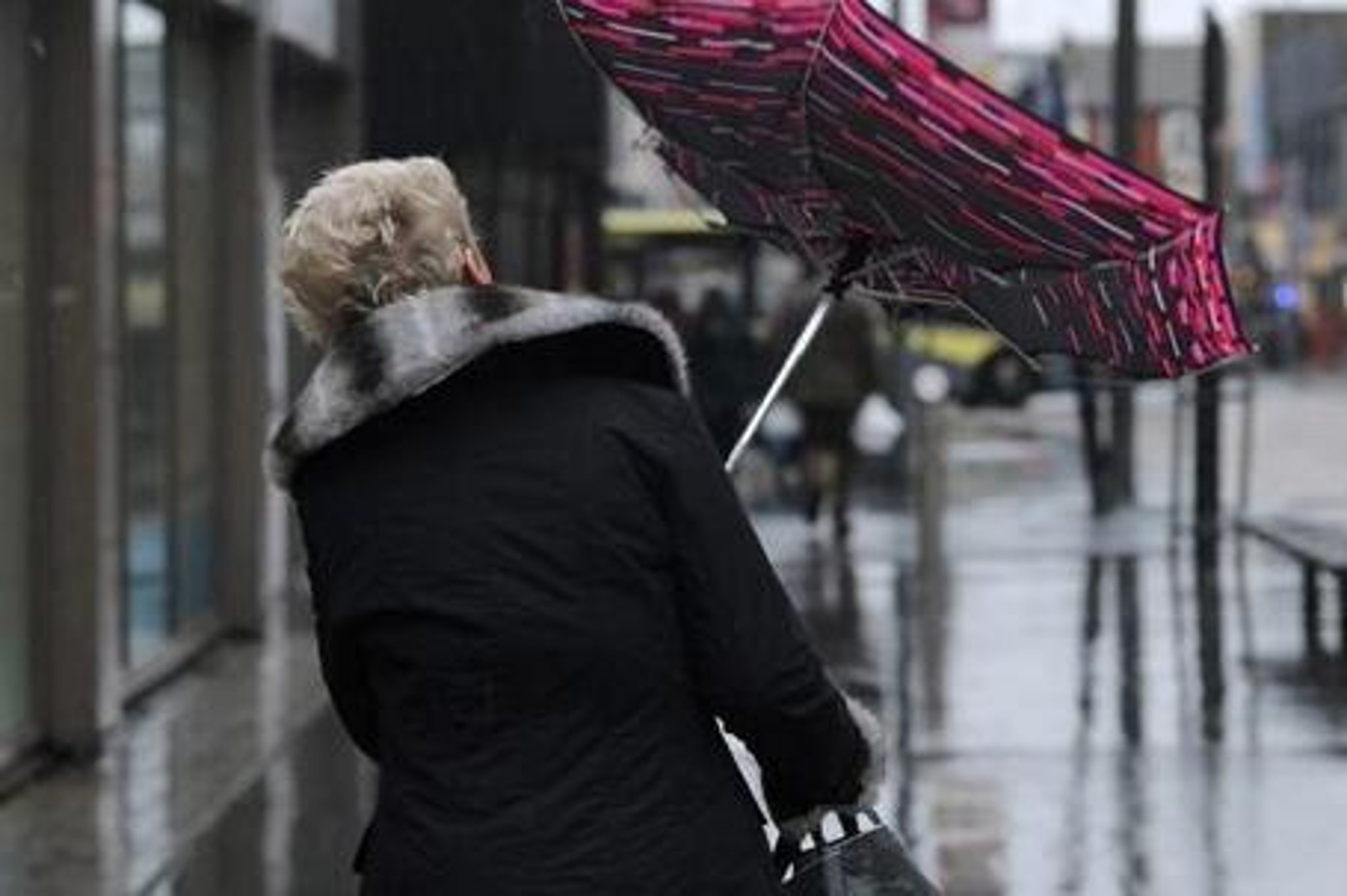 Storm Dudley: This is when the strongest winds will hit Preston as the Met Office extends yellow warning