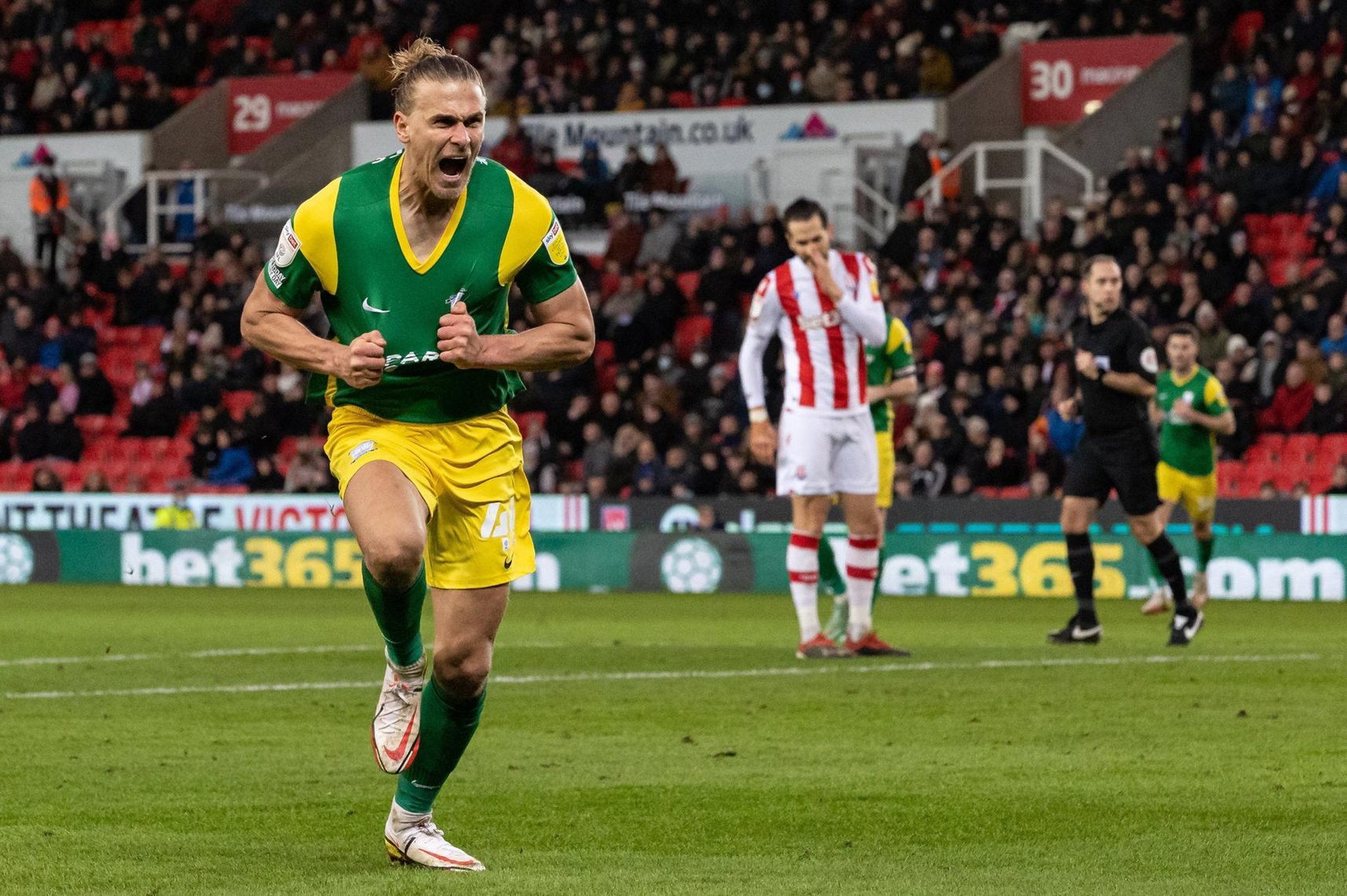 Brad Potts considered his future at PNE after fans celebrated his substitutiion