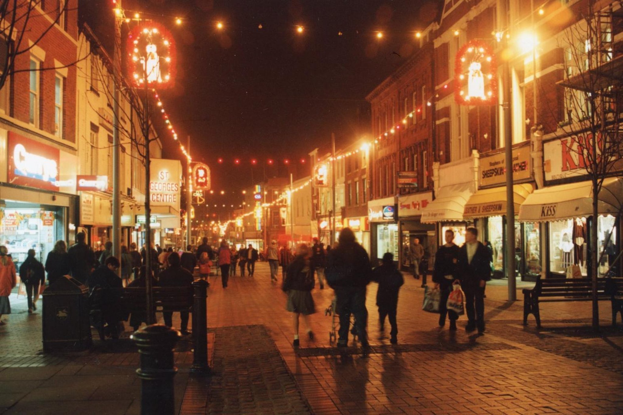 23 photos of Preston's Friargate in the early 90s
