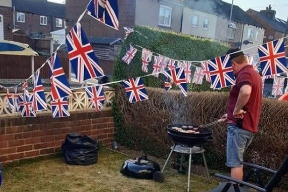 Manda Gill said: "BBQing in the front."