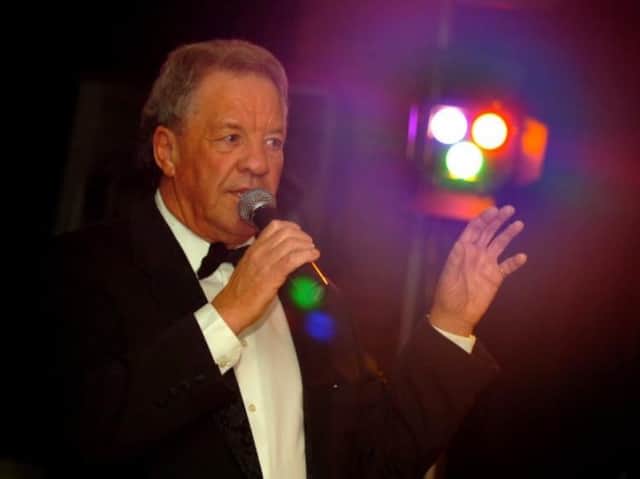 Singer Tony Slater is organising an Abba show to say thanks to NHS staff.