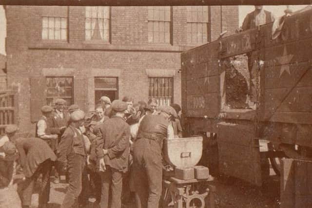 People queuing for coal in Preston in 1921