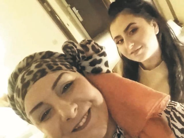 Tracy with her daughter