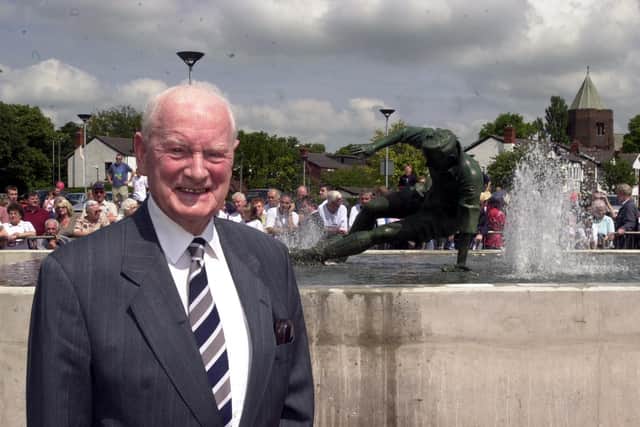 Sir Tom Finney after unveiling the 'Splash' statue outside Deepdale before the pre-season friendly against Blackburn in August 2004