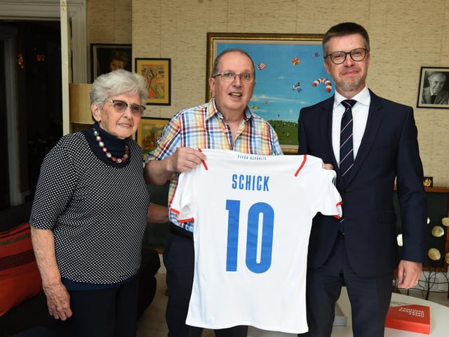 Lady Milena Grenfell-Baines (left) with Michael Clarke (centre) and Ivo Losman, Consul General of the Czech Republic in Manchester