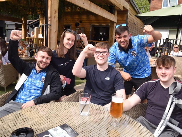 Crowds at The Hunters Pub and Dining in Walton le Dale