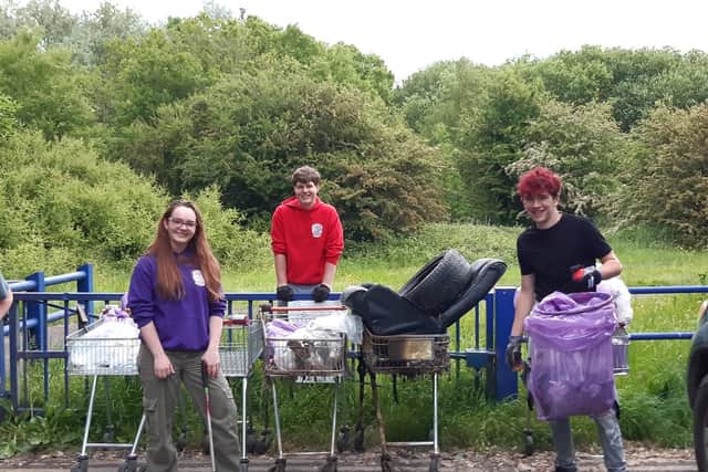 Explorer Scouts helping at Eaves Brook, Preston