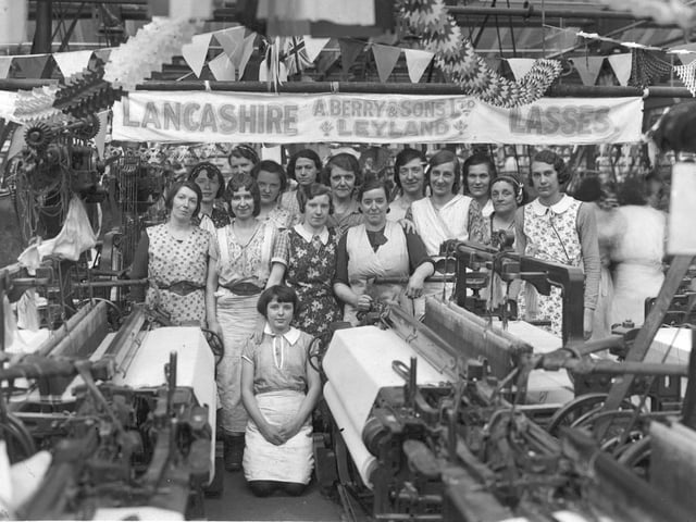Mill workers at A Berry and Sons cotton mill in Leyland in the mid-1920s