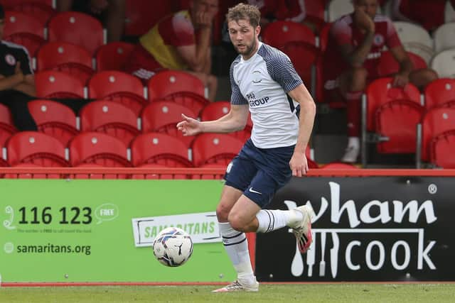 Preston North End's Tom Barkhuizen