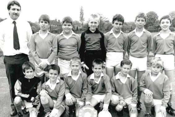 Walton Junior School the football team. Published in the Wakefield Express 26.5.1989.
