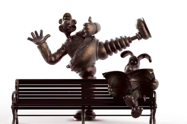 The bench was designed by Nick Park and the team at Aardman in consultation with local sculptor Peter Hodgkinson, and was produced at the Castle Fine Arts Foundry in Wales.