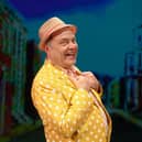 Actor and comedian John Thomson will join the smash hit UK tour of Hairspray as Wilbur Turnblad this Christmas