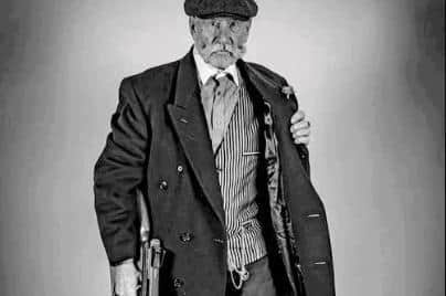 The Peaky Blinders pose that started it all for Harry.