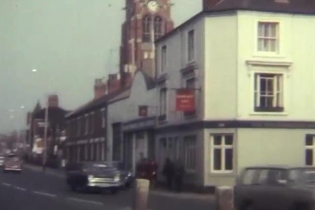 The Foundrymans Arms in Jimmy's End, opposite the old red bus depot. Did you ever pop in after work for one?