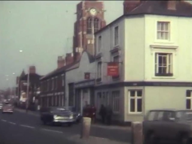 The Foundrymans Arms in Jimmy's End, opposite the old red bus depot. Did you ever pop in after work for one?