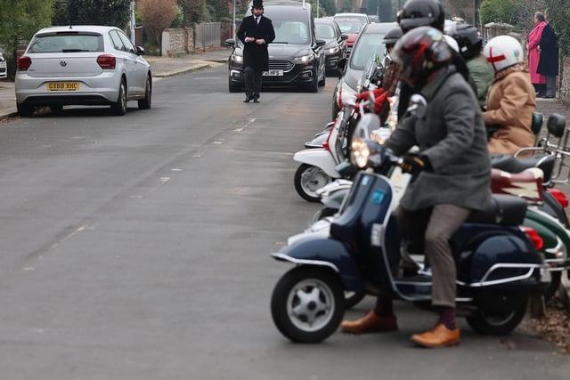 A 12-scooter escort was held through Worthing to remember the life of well-known mod Rob Melville. SUS-220127-115701001