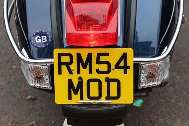 A 12-scooter escort was held through Worthing to remember the life of well-known mod Rob Melville. SUS-220127-115838001