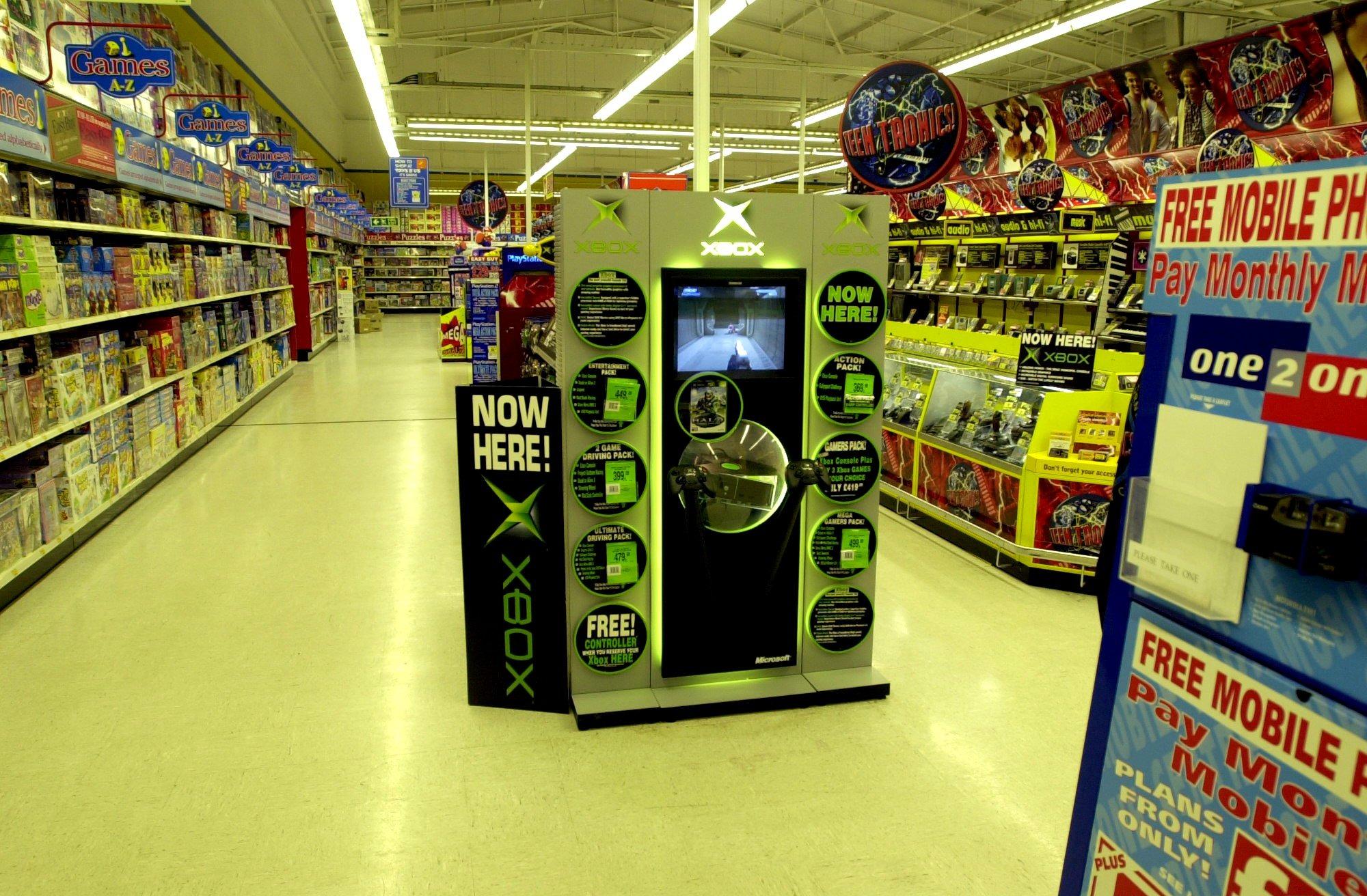 Childhood memories 17 nostalgic pictures of Toys R Us in Preston as the toy shop makes a comeback