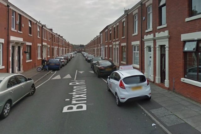 What: Some carriageway incursion 
Why: Utility repair and maintenance works; Excavate footway to repair second damaged chamber. NNO27365 
When: Sept 27-29