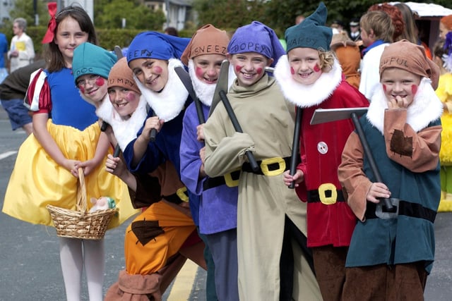 Children from Rainbow Dance Studios as Snow White and the Seven Dwarfs enjoying Lytham Club Day