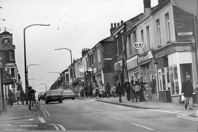 A view of Plungington Road, from the junction at Aqueduct Street, Preston - taken in 1984
