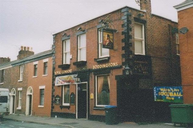 The Royal Consort was just one of the more popular pubs along Meadow Street