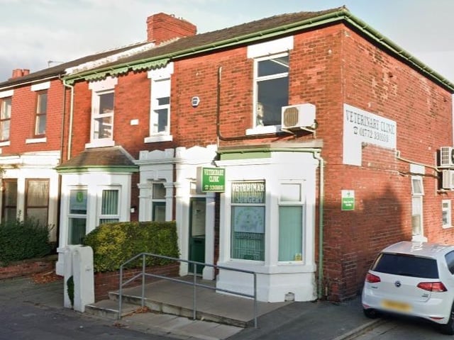 Withy Grove Vets on Station Road, Bamber Bridge, has a rating of 4.6 out of 5 from 339 Google reviews