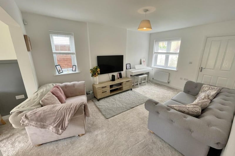 Ideal 3 bed Penwortham family home with modern interior and fitted