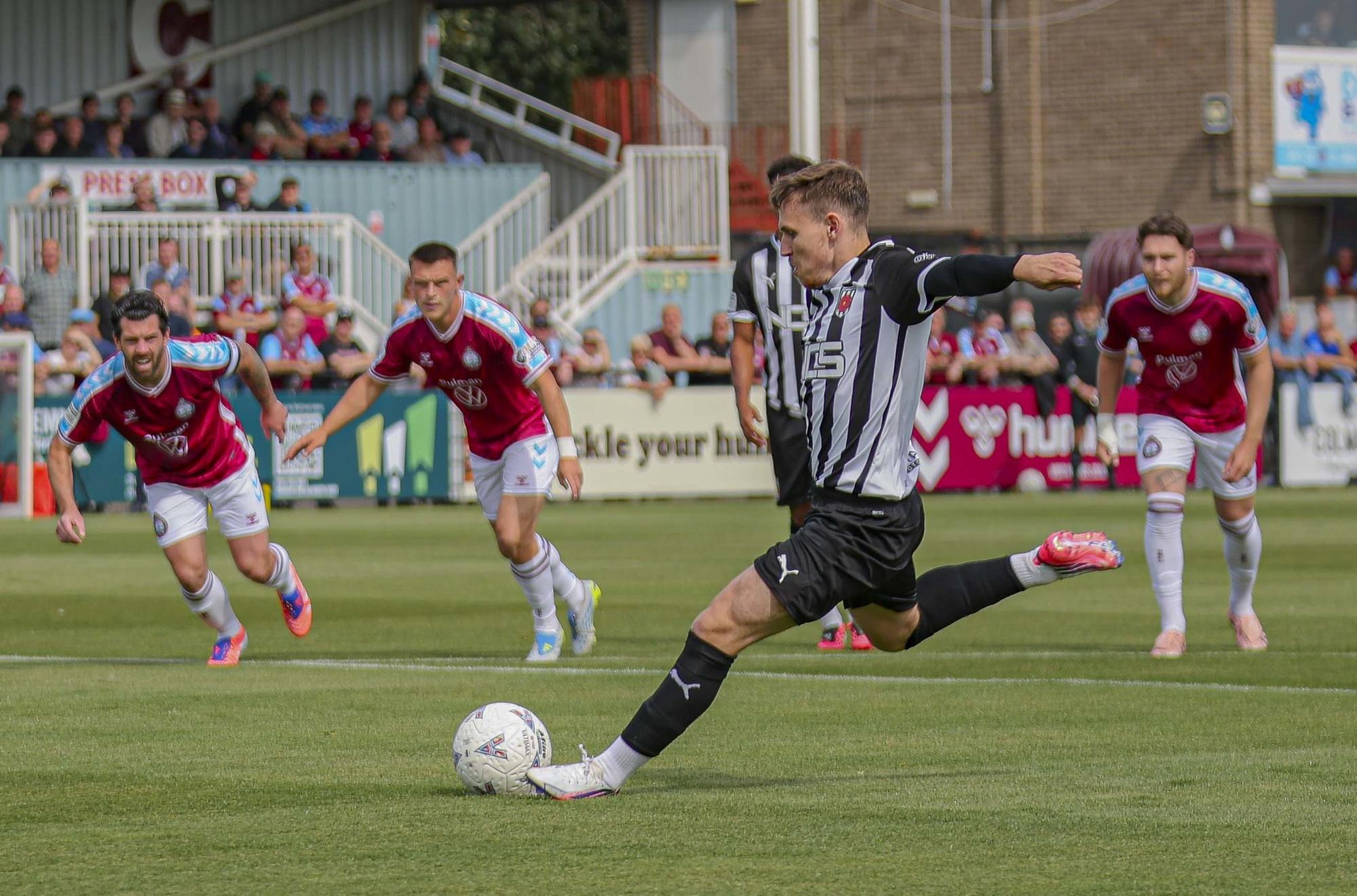 South Shields 2 Chorley 1: Hosts in late smash-and-grab raid