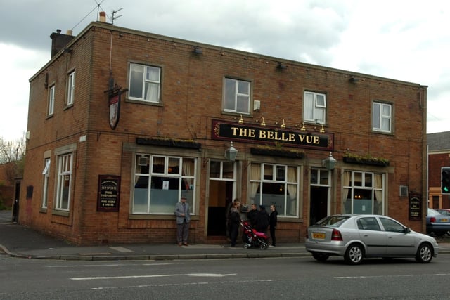 On New Hall Lane you could find the Belle Vue pub. This closed in 2014 and is now a grocery store called Maya Delikatesy
