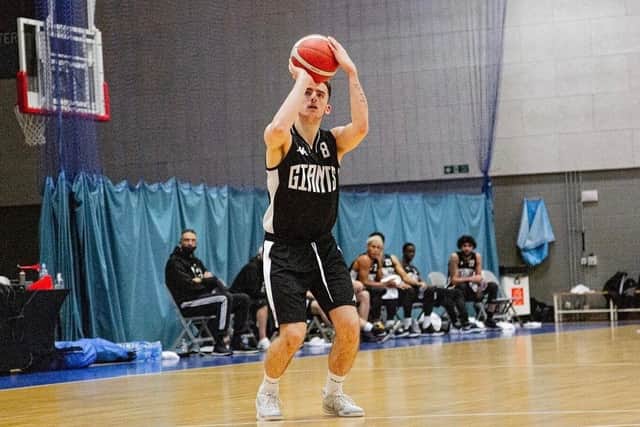Joe Heyes playing for Manchester Giants (credit HCCaptures)