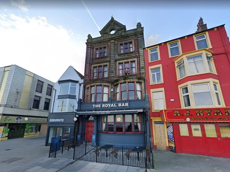 In series 1, much of the action between DS Lisa Armstrong and partner Sean Meredith takes place in and around The Royal pub. The exterior shots are filmed in Morecambe but the interior scenes are filmed elsewhere.