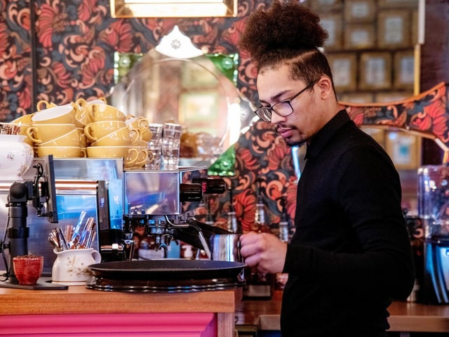 Who ordered a latte?
