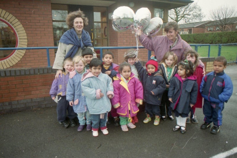 Children from a Preston school are hoping to get a message overseas after releasing ballons into the sky. Youngsters from St Stephen's Primary School, South Meadow Lane, Preston, released eight helium-filled ballons as part of a science experiment. They released four balloons from their playground and let the rest go from Avenham Park, Preston