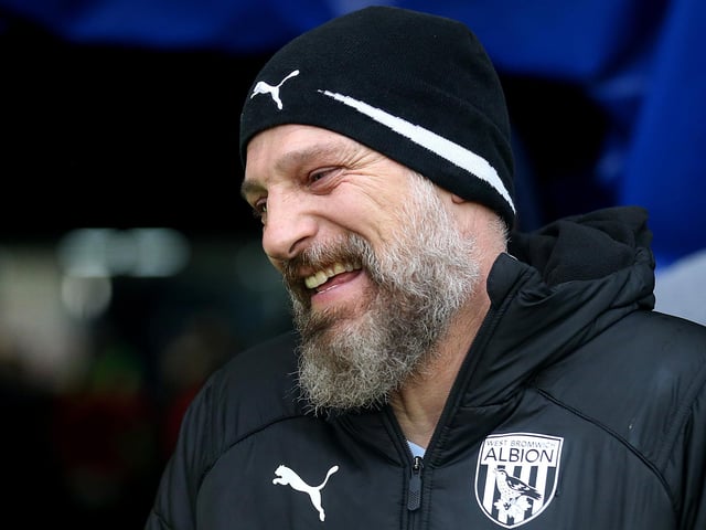 Career win percentage: 47.6%. Number of games current club: 50.
