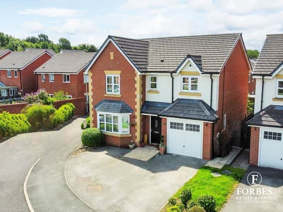 Fir Tree Grove, Clayton-le-Woods, PR6 (Credit: Forbes Estate Agents)