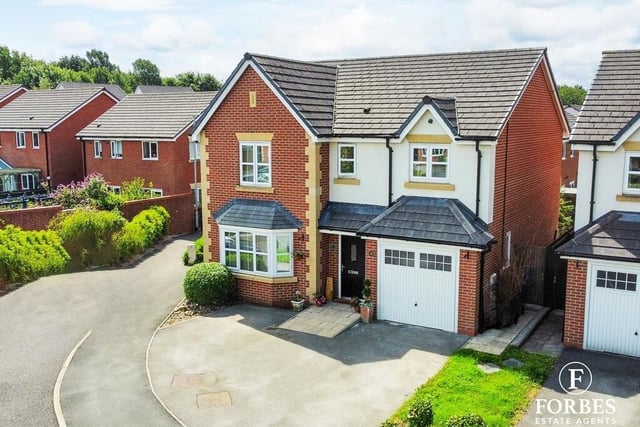 Fir Tree Grove, Clayton-le-Woods, PR6 (Credit: Forbes Estate Agents)
