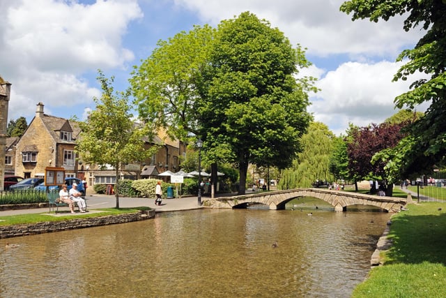 Often referred to as the Venice of The Cotswold due to its loving atmosphere and scenic views, it’s a popular spot for couples across Britain to visit after coming off the A429. You can enjoy a picnic by the river or have a coffee at the local cafe for a peaceful afternoon trip.