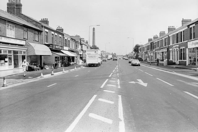 This wide shot of Blackpool Road, looking towards Tulketh Mill and Dorman Smith from the Lane Ends crossroads, was taken in 1984