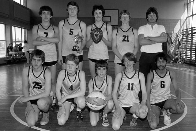 This is the basketball team from Ashton High School in 1982